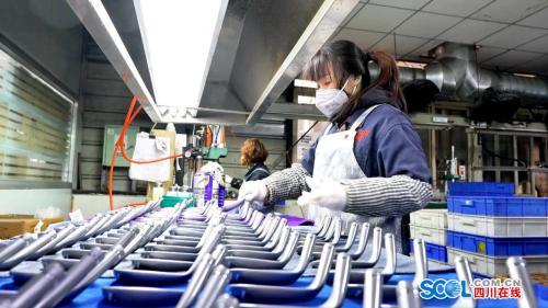 丹棱：開(kāi)足馬力“趕春光” 全力沖刺“開(kāi)門(mén)紅”